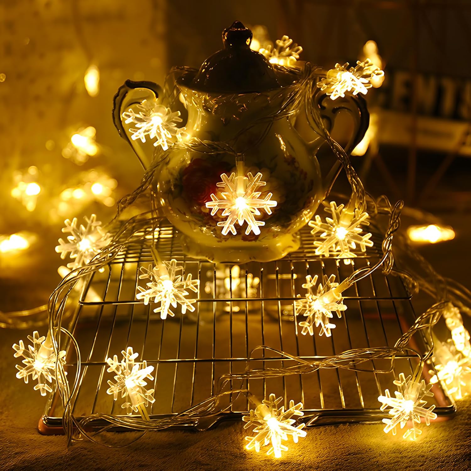 ZoneYan Guirlande Lumineuse Flocon de Neige, 6M 40 LED à Piles Fairy Lights, 2 Modes d'éclairage, pour Decoration Sapin de Noel Mariage Fête Jardin Chambre à Coucher Intérieur Extérieur – Image 6